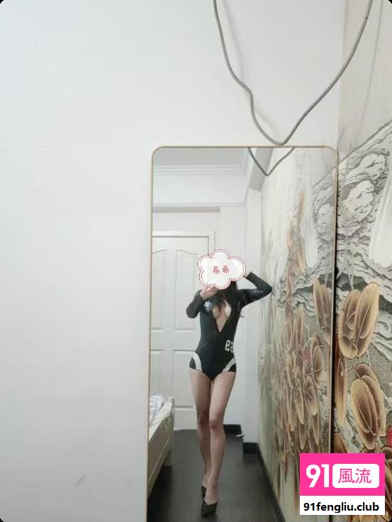 包子哔骚希希